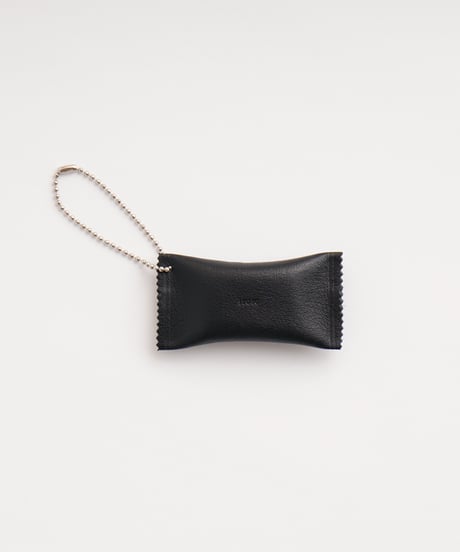 WHISTLE CHARM ( CAMEL / BLACK / SILVER )