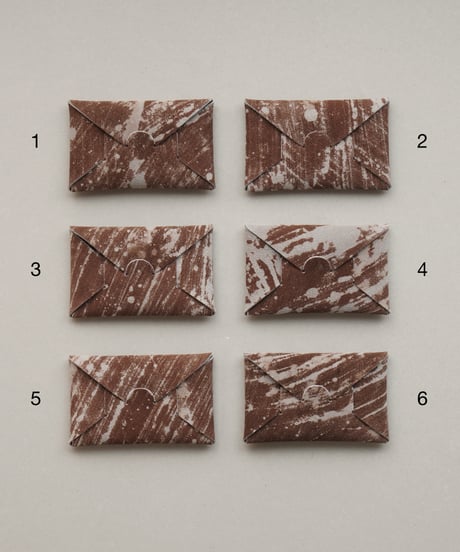 SEAMLESS ”BLEACHED LEATHER” CARD CASE　（BROWN x L.GRAY）
