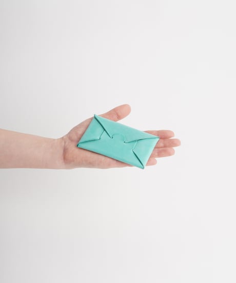 SEAMLESS "WAXED LEATHER" CARD CASE  ( ICE BLUE )
