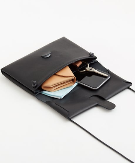 SEAMLESS SHOULDER CASE