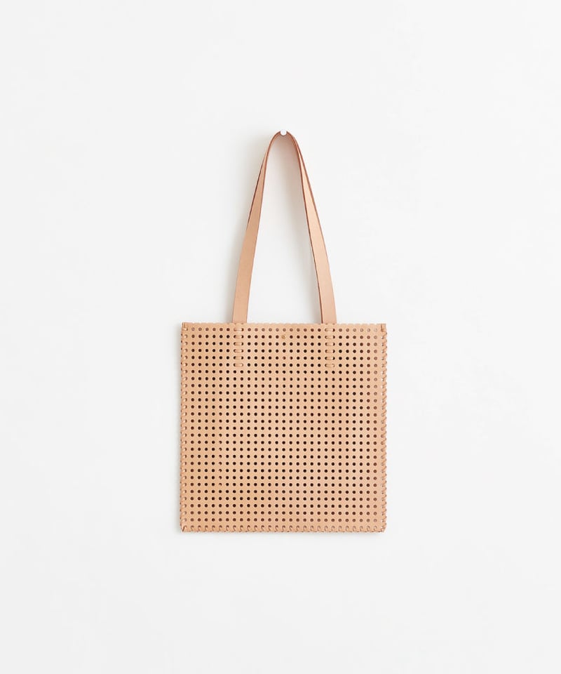 iro se パンチングレザーカゴバッグ irose｜パンチングカウレザーカゴフラットバッグ bag-k06-rf
