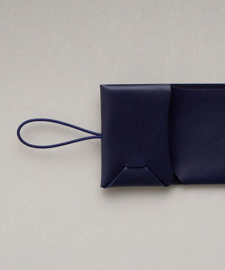 SEAMLESS COMPACT WALLET 