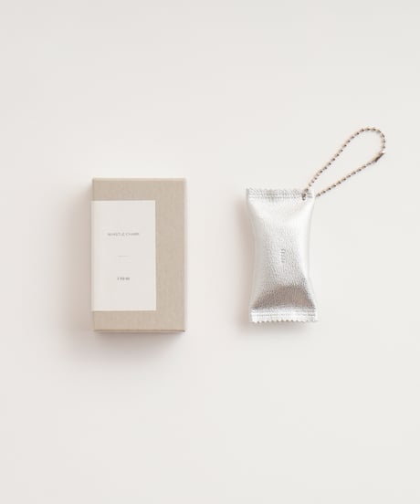 WHISTLE CHARM ( CAMEL / BLACK / SILVER )