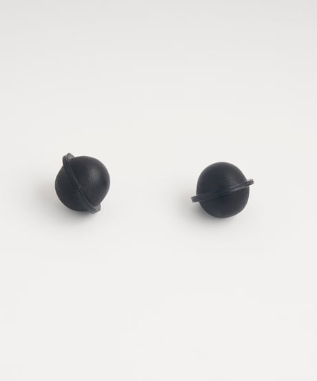 PLANET MAGNET（NUDE / BLACK）