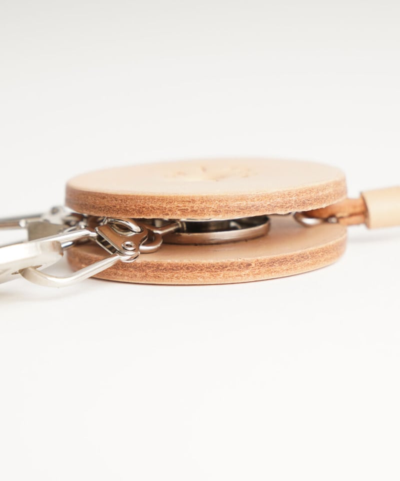 YOYO KEY HOLDER ( NUDE / BLACK ) | i ro se Off