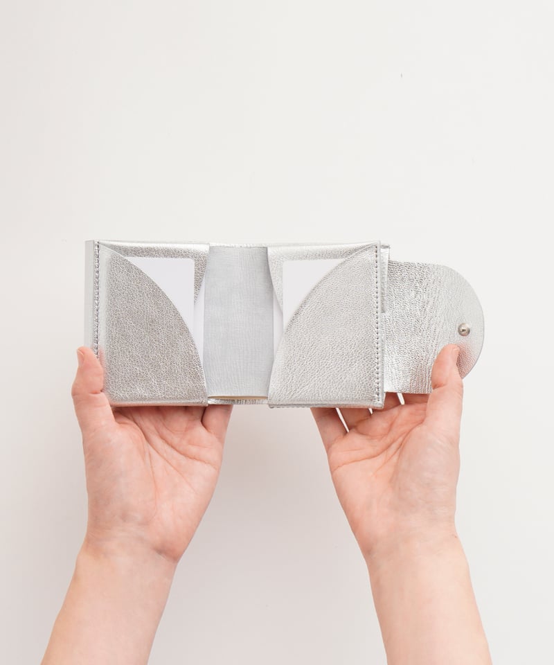 FOLD 2F WALLET ( SILVER ) | i ro se Official