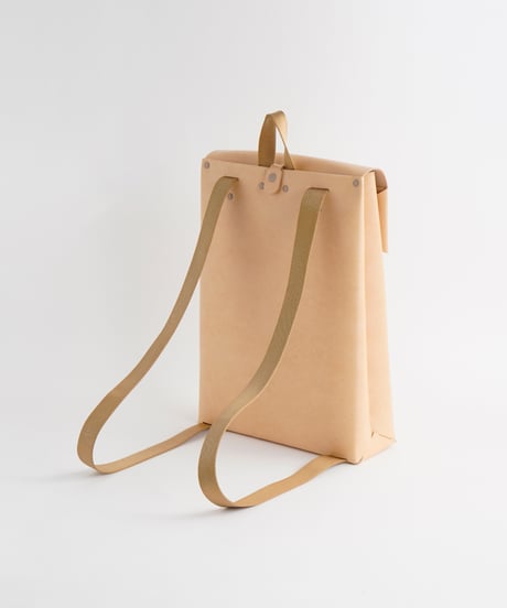 SEAMLESS BACKPACK ( NUDE / BLACK )