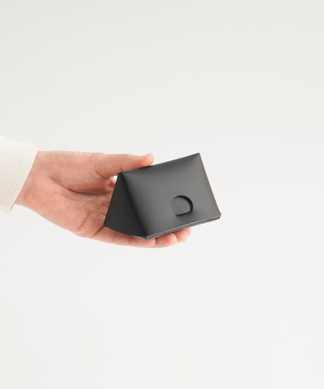 SEAMLESS SMALL CASE ( NUDE / BLACK )