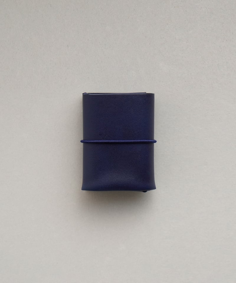 SEAMLESS COMPACT WALLET 