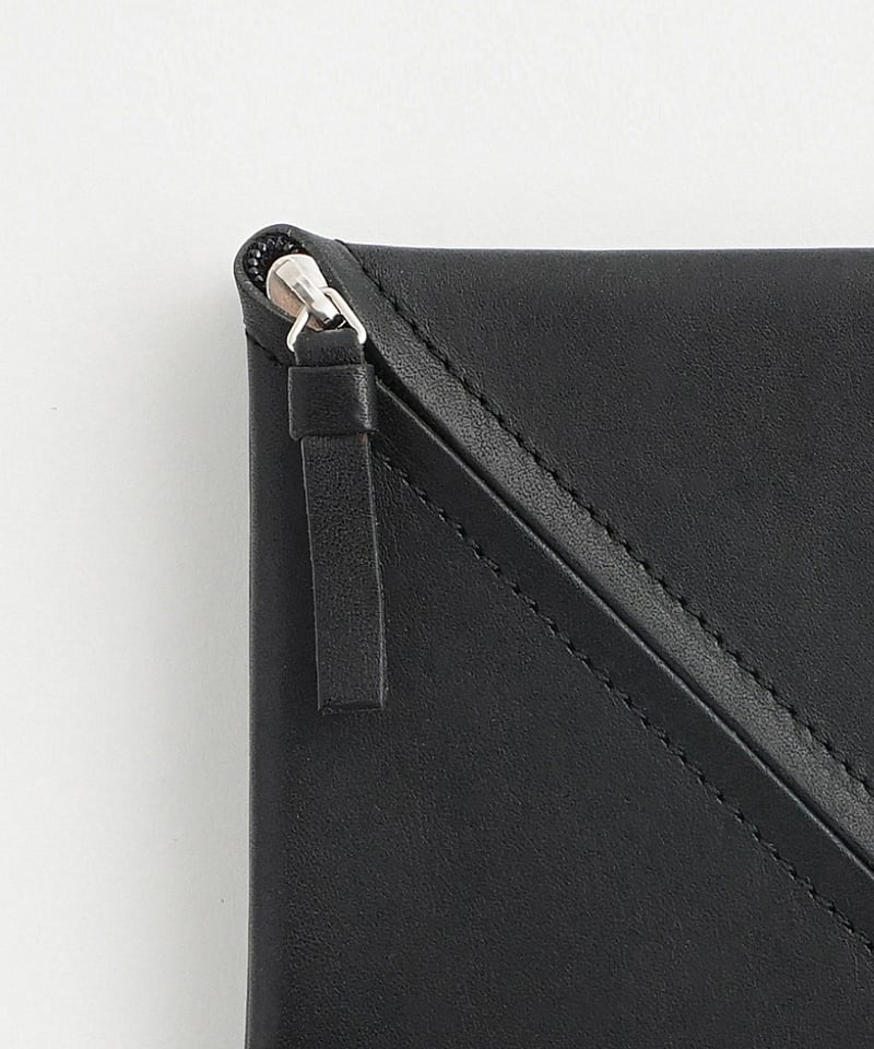 irose SLANT SHORT WALLET ブラック　箱付き irose (イロセ) SLANT SHORT WALLET / スラント ショートウォレット