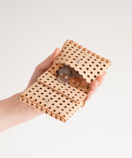 "KAGO" SHORT WALLET ( NUDE / BLACK )