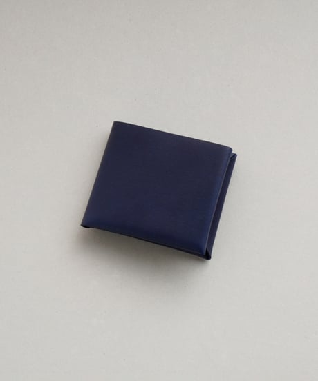 SEAMLESS SHORT WALLET "INDIGO"