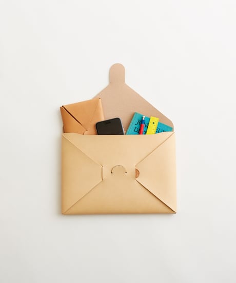 SEAMLESS CLUTCH BAG-S ( BLACK / NUDE )