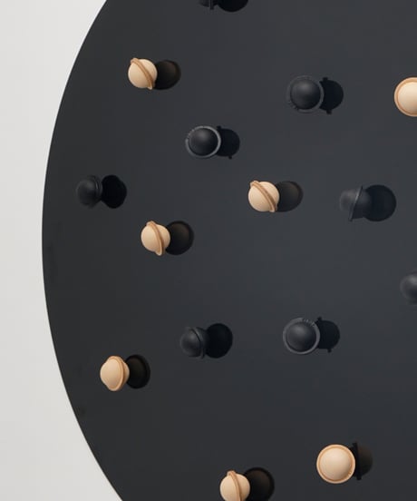 PLANET MAGNET（NUDE / BLACK）