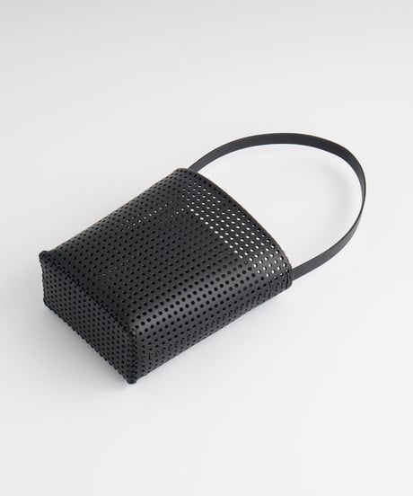 "KAGO" SHOULDER TOTE - M ( NUDE / BLACK )