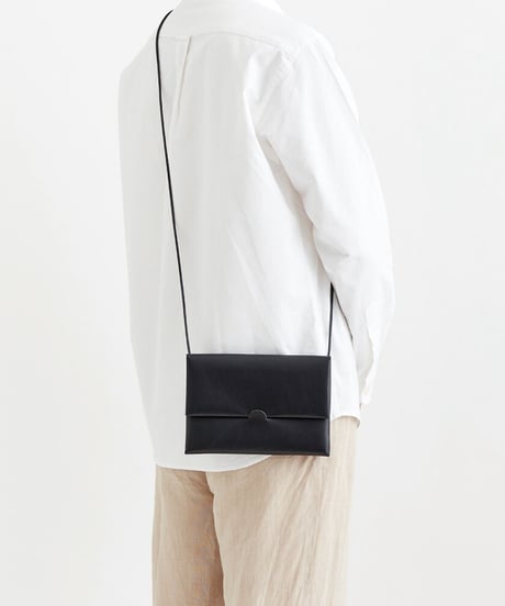 SEAMLESS SHOULDER CASE