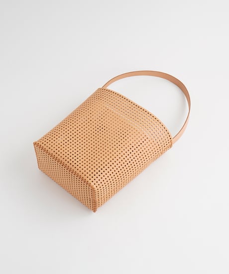 "KAGO" SHOULDER TOTE - L ( NUDE / BLACK )