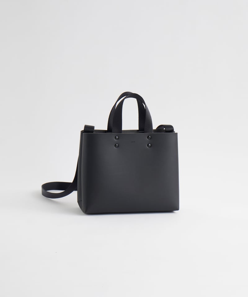 SEAMLESS TOTE BAG - S ( NUDE / BLACK ) | i ro s