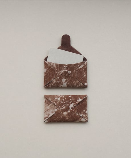 SEAMLESS ”BLEACHED LEATHER” CARD CASE　（BROWN x L.GRAY）
