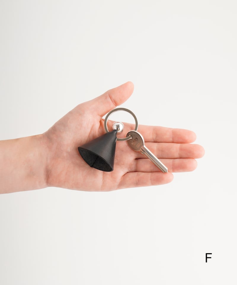 OK KEY RING M / F ( NUDE / BLACK ) | i ro se