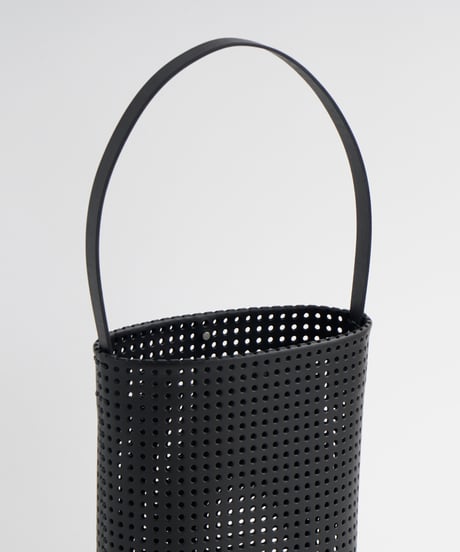 "KAGO" SHOULDER TOTE - M ( NUDE / BLACK )
