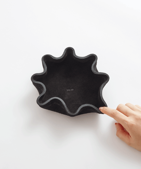WIRE WORK TRAY ( 3 colors )
