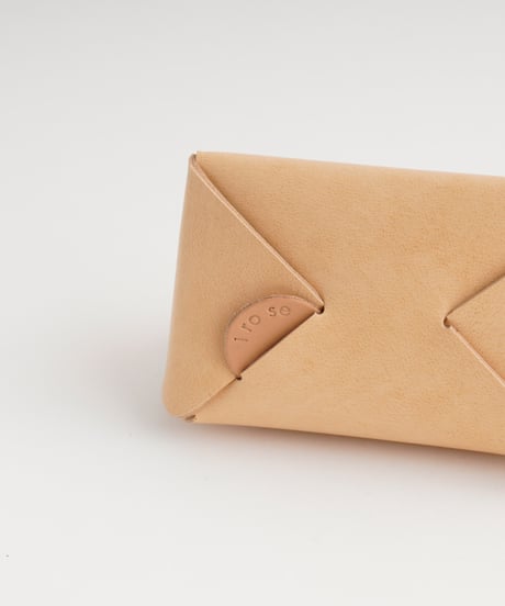 SEAMLESS SMALL CASE ( NUDE / BLACK )