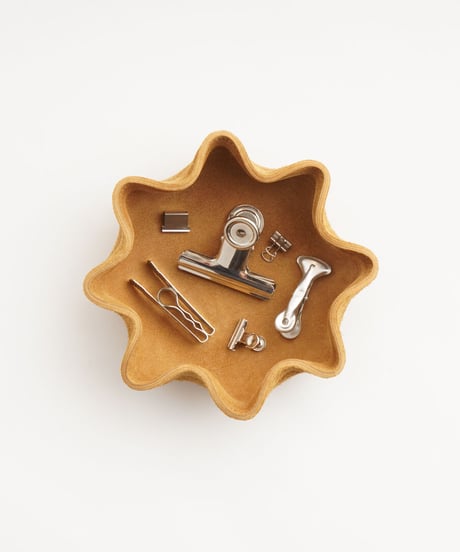 WIRE WORK TRAY ( 3 colors )