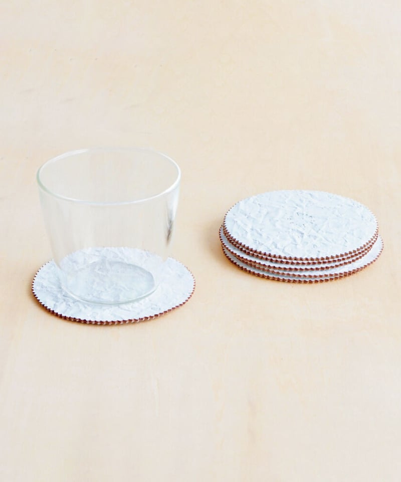 PAPER LEATHER COASTER ( WHITE ) | i ro se Off
