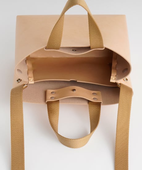 SEAMLESS TOTE BAG - S ( NUDE / BLACK )