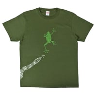 危機回避！蛇から逃げた蛙Ｔシャツ　グリーン　メンズ