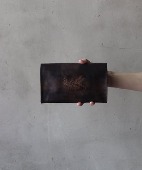 ALEKSANDR MANAMISアレクサンダーマナミ/ ALEKSANDR MANAMIS x tagliovivo Large Wallet / am-25011