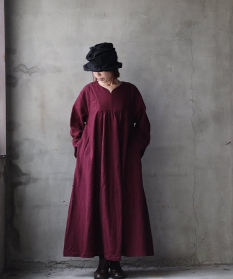 cavane キャヴァネ /  Neckline switching dress wool100ワンピース / ca-25172