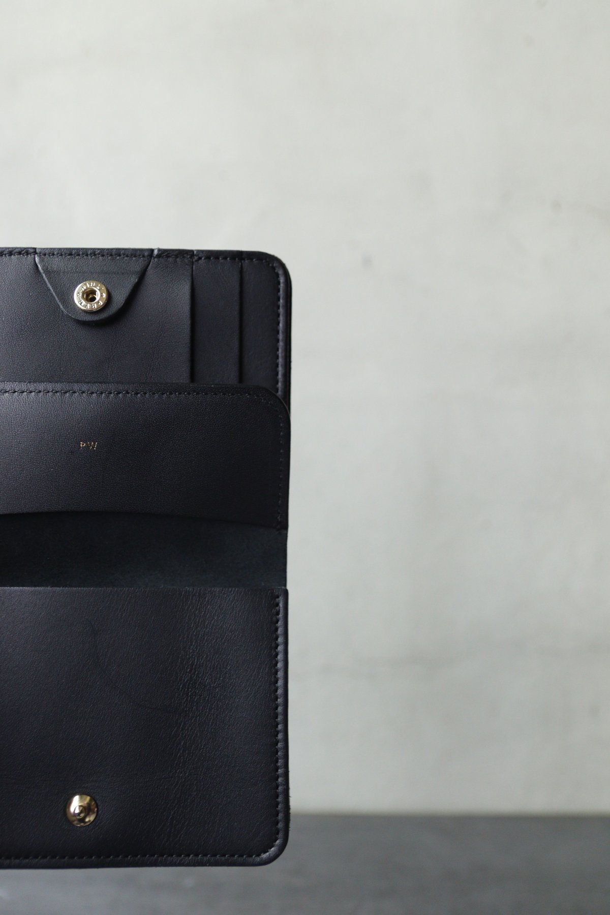 forme Post Wallet baby calf