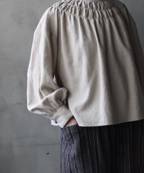 cavane キャヴァネ / Gathered stitch blouse linen & cottonブラウス / ca-25175