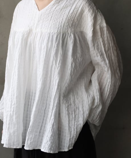 cavane キャヴァネ / Stand coll gathered chest linen & cottonブラウス / ca-26001
