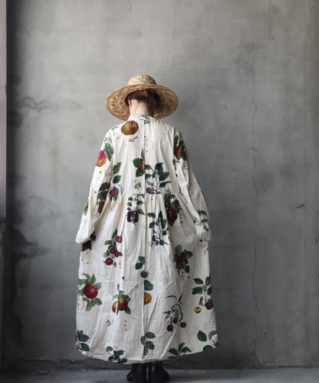 ALEKSANDR MANAMISアレクサンダーマナミ/ LES FRUITS LOOSE FRONT DRESSワンピース / am-26014