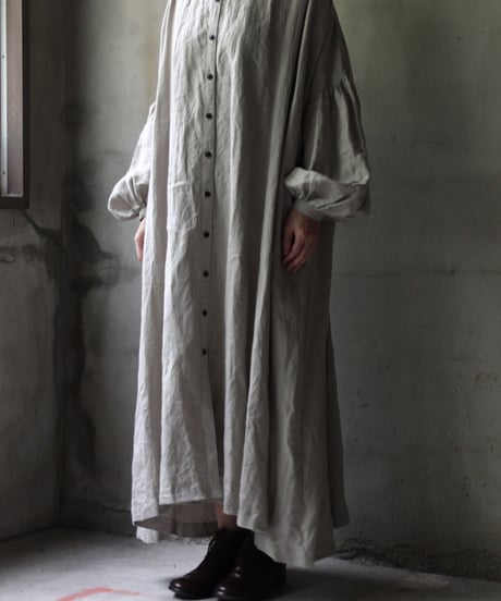 cavane キャヴァネ / Balloon sleeve dress linen100ワンピース / ca-25058