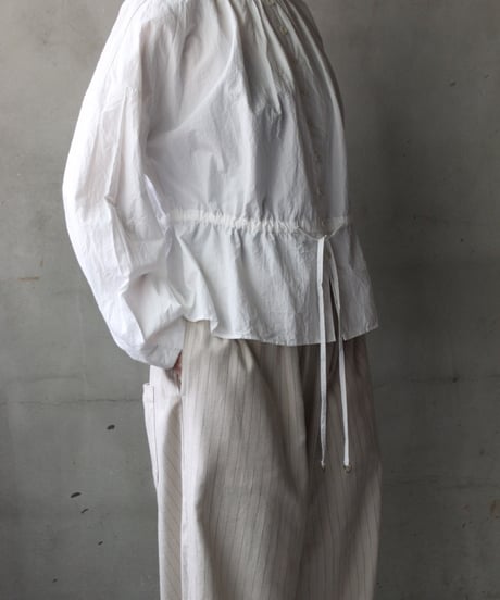 cavane キャヴァネ / Stand collar with waist drawstring blouse cotton&linenブラウス / ca-26057