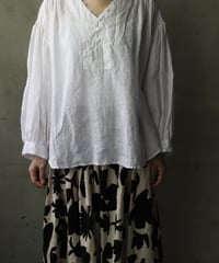 cavane キャヴァネ / V Pull-over blouse linen100ブラウス / ca-25162