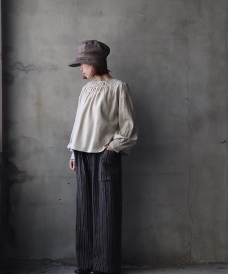 cavane キャヴァネ / Gathered stitch blouse linen & cottonブラウス / ca-25175