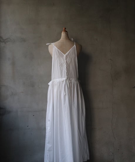 NATIVE VILLAGE ネイティブヴィレッジ / No.5/ Flowers that greet the morning 花刺繍キャミソールワンピース/ na-25008