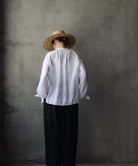 cavane キャヴァネ / Gather Neck Pullover Blouse linen100ブラウス / ca-26068