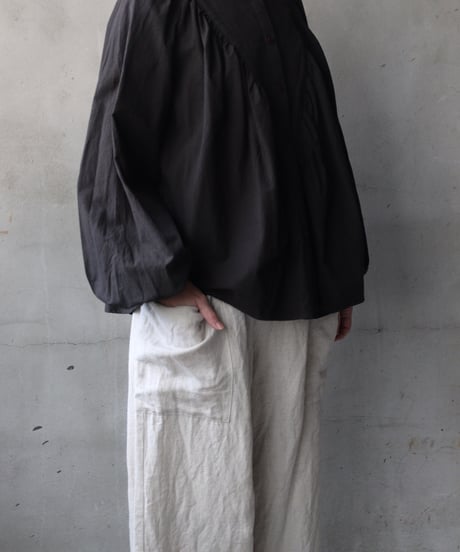 cavane キャヴァネ / 【受注予約】Stand-collar raglan cotton & linen blouseブラウス / ca-26007
