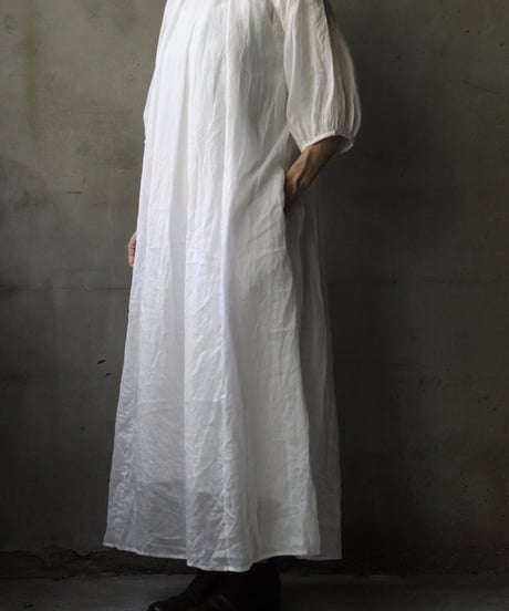cavane キャヴァネ / Over Tuck Linen100 Dressワンピース / ca-25103
