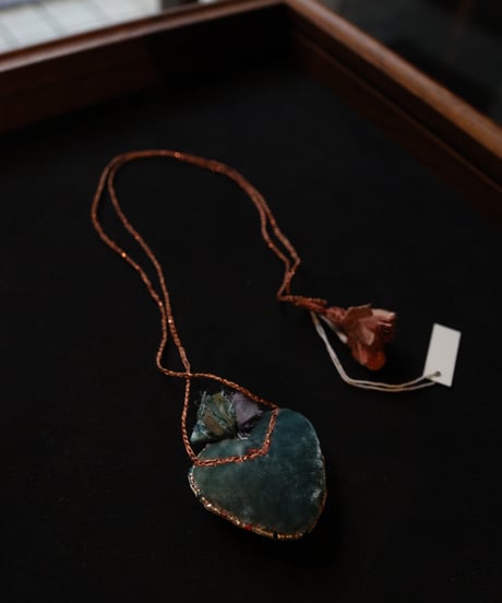 Antonia Rossi (Antomoon)/ Embroidered Heart Necklaceネックレス / An-24003