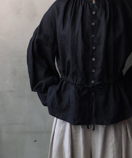 cavane キャヴァネ / Stand collar with waist drawstring blouse linen100ブラウス / ca-26060
