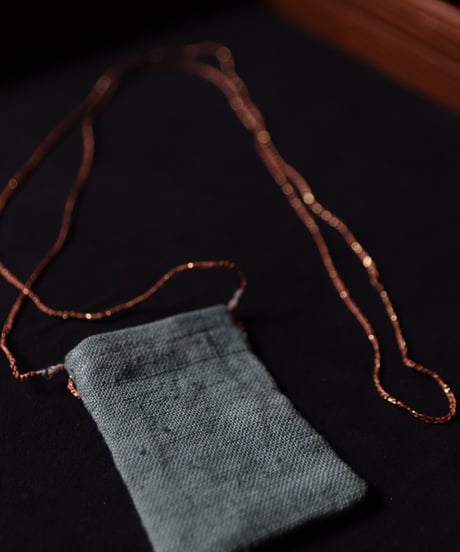 Antonia Rossi (Antomoon)/  Artisan Embroidered little pouch omamori vintage Necklaceネックレス / An-26015