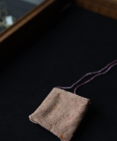 Antonia Rossi (Antomoon)/ Embroidered little pouch omamori vintage Necklaceネックレス / An-25011