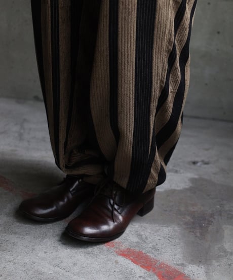 ALEKSANDR MANAMISアレクサンダーマナミ/ CORDUROY POCKET PANTパンツ/ am-24031
